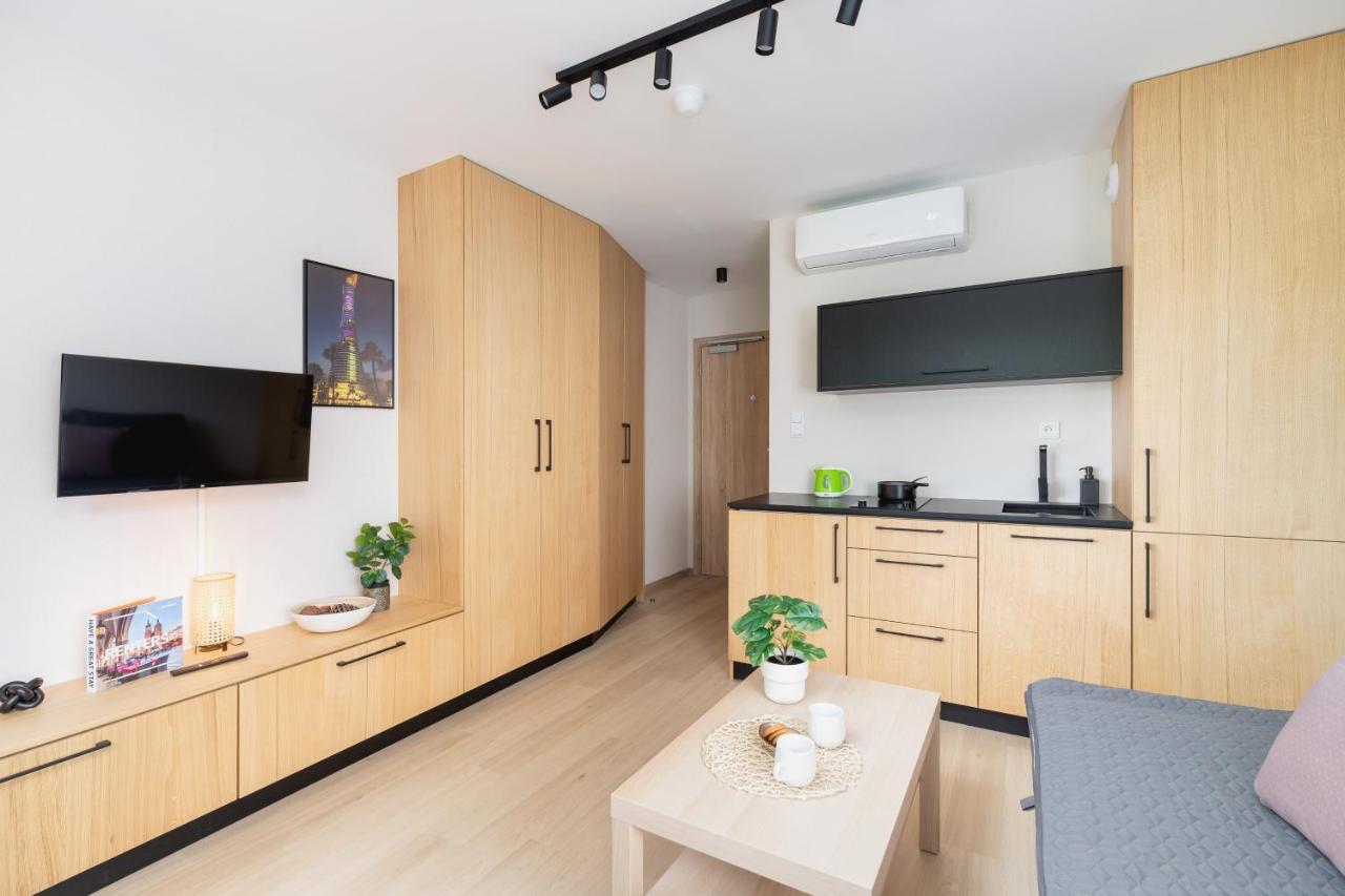 Cozy Studio Apartments Sauna & Ac Krakow By Noclegi Renters Exteriör bild